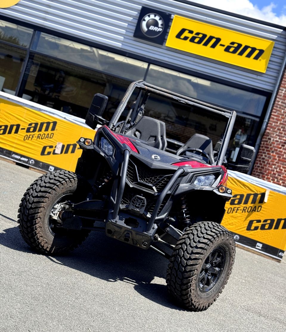 CAN-AM MAVERICK 4