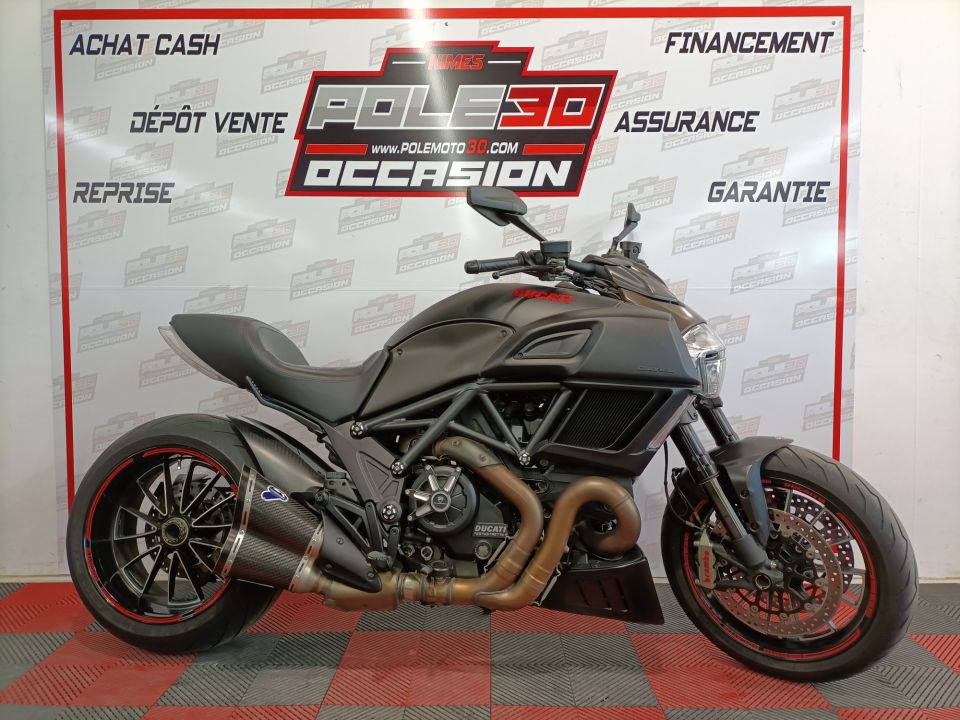 DUCATI DIAVEL DARK 4