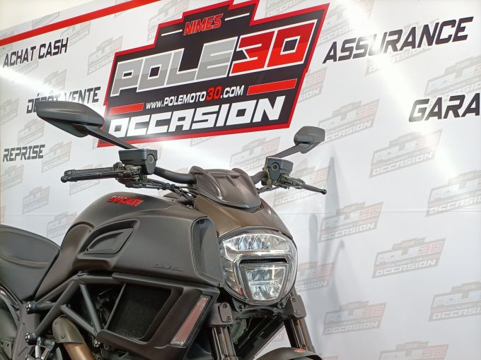 DUCATI DIAVEL DARK 4