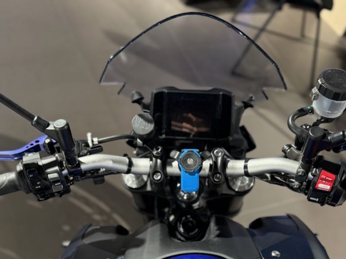 YAMAHA MT-09 4