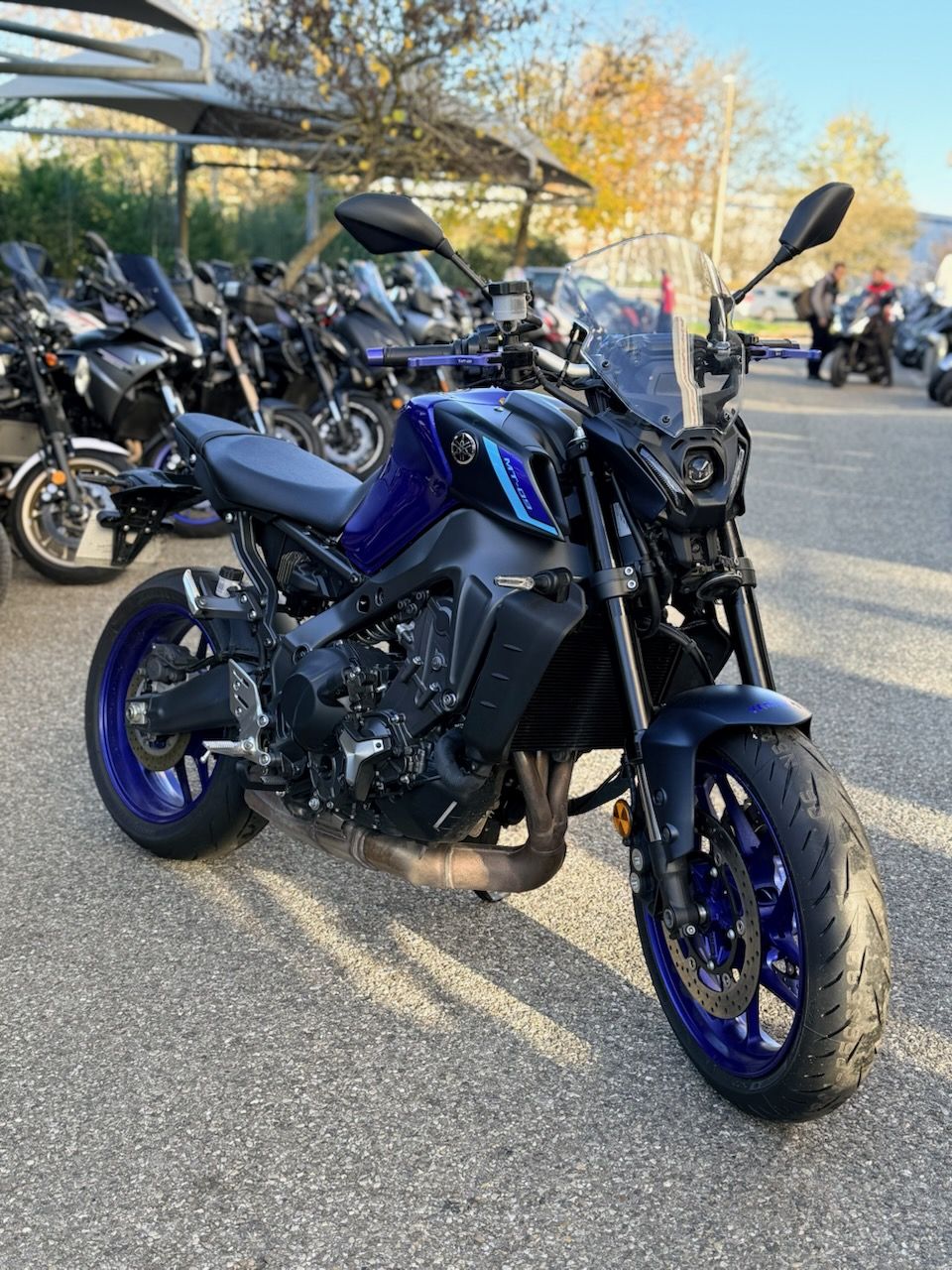 YAMAHA MT-09 4