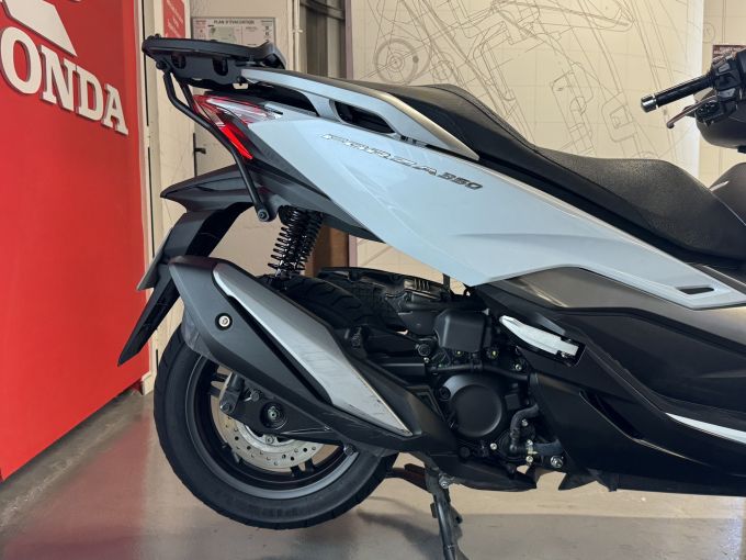 HONDA NSS FORZA 350 4