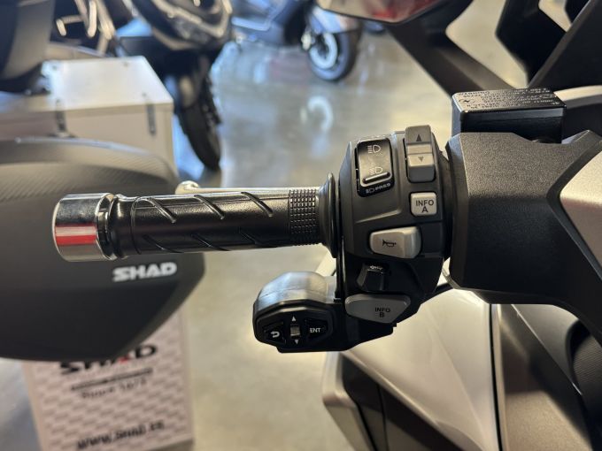 HONDA NSS FORZA 350 4