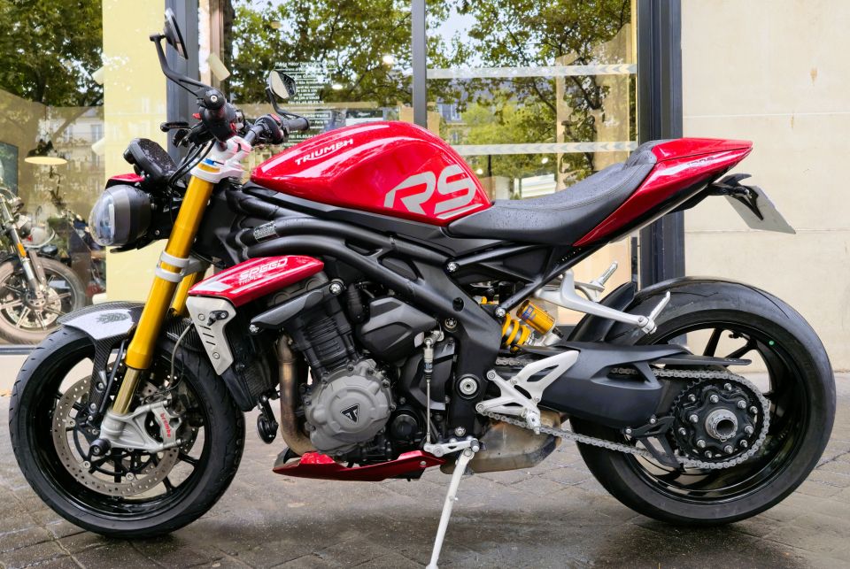 TRIUMPH SPEED TRIPLE 1200 RS 4