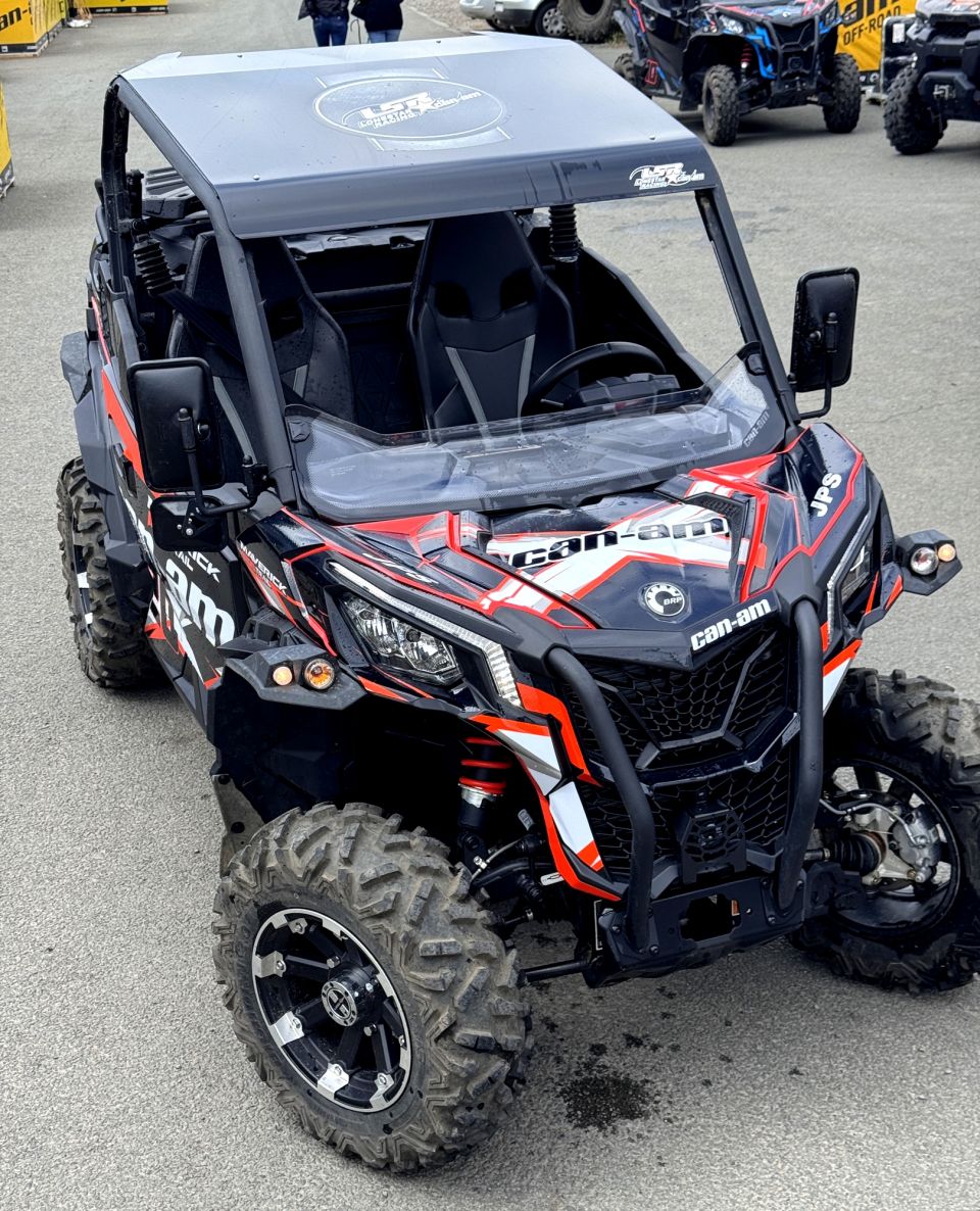 CAN-AM MAVERICK 4