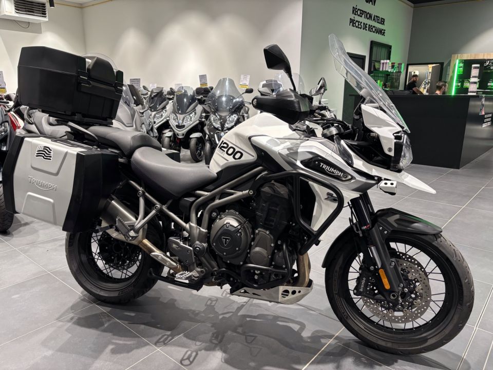 TRIUMPH TIGER 1200 EXPLORER XCA  4