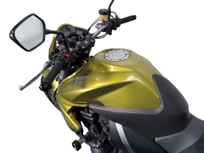 HONDA CB 1000 R 4