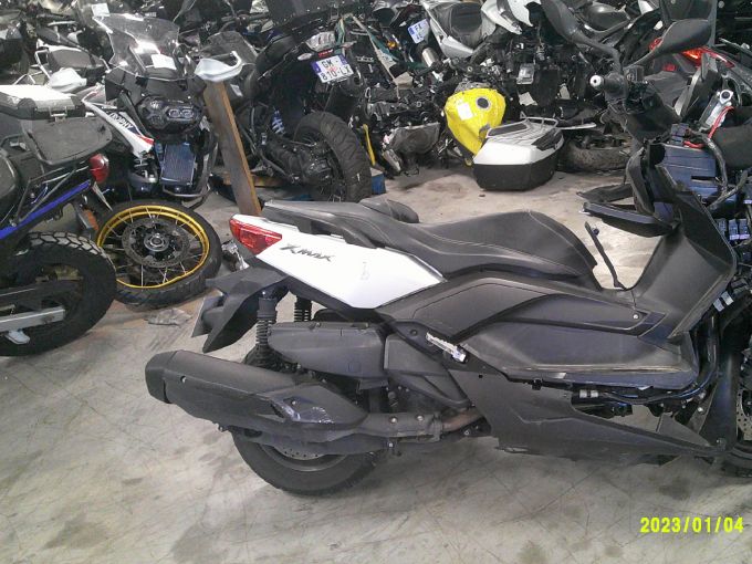 YAMAHA XMAX 400 4