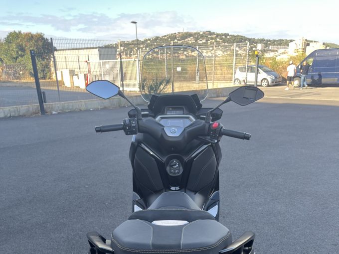 YAMAHA XMAX 125 TECH MAX 4