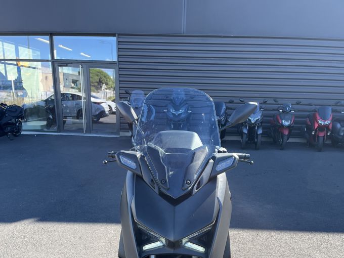 YAMAHA X-MAX 125 4