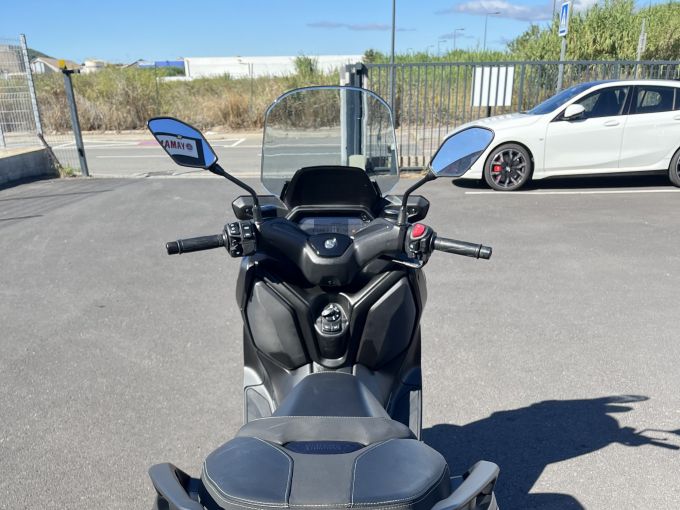 YAMAHA X-MAX 125 4
