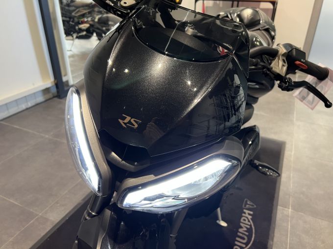 TRIUMPH STREET TRIPLE 765 RS 4