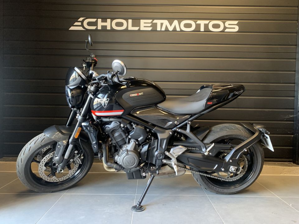 TRIUMPH TRIDENT 660 4