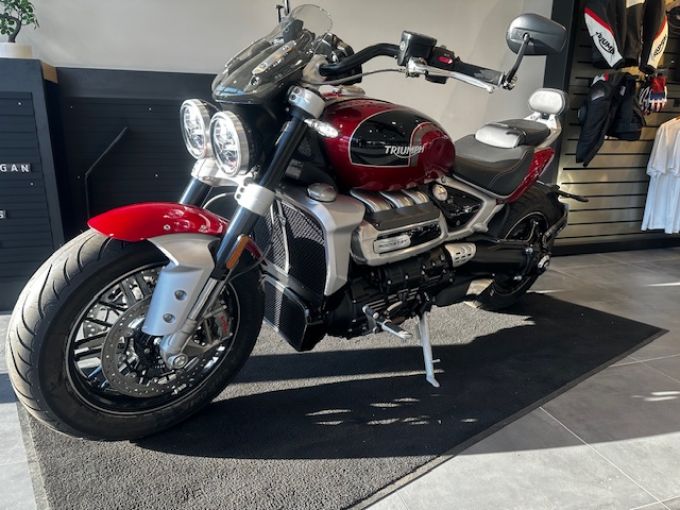 TRIUMPH ROCKET 3 GT 4