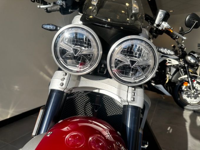 TRIUMPH ROCKET 3 GT 4