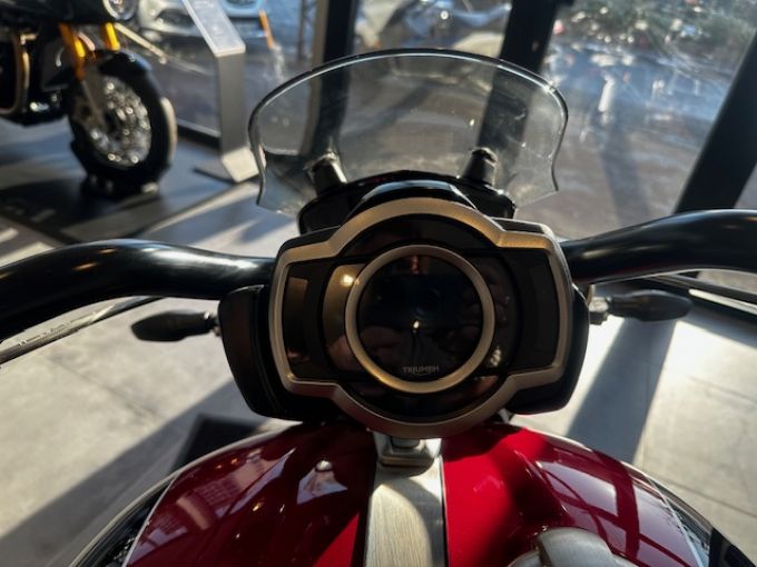 TRIUMPH ROCKET 3 GT 4