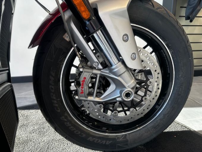 TRIUMPH ROCKET 3 GT 4