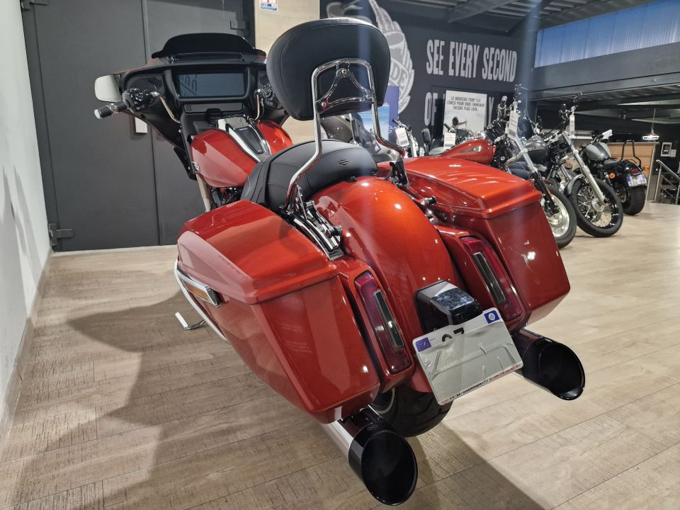 HARLEY-DAVIDSON TOURING STREET GLIDE 1923 4