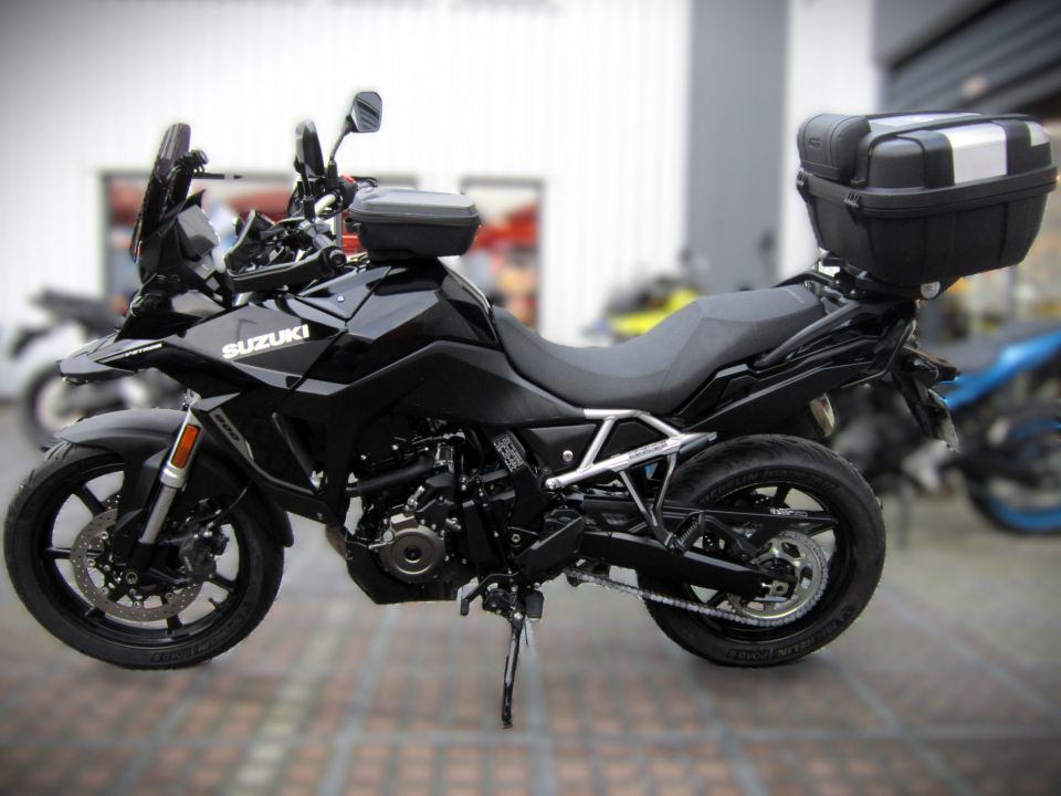 SUZUKI V-STROM 800SE 4