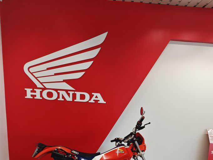 HONDA TLR 4