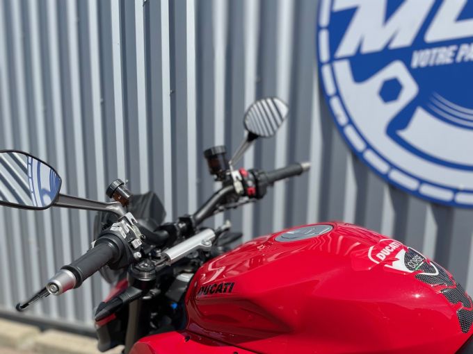DUCATI STREETFIGHTER 4