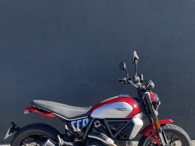 DUCATI SCRAMBLER ICON 4