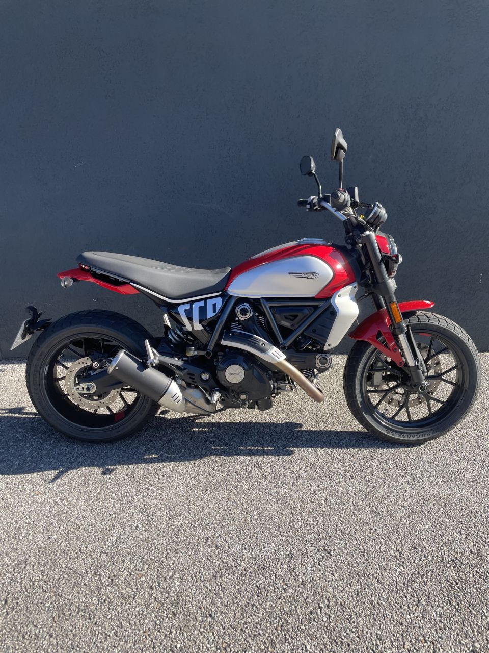 DUCATI SCRAMBLER ICON 4