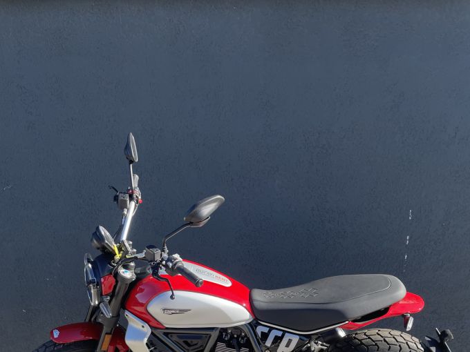 DUCATI SCRAMBLER ICON 4