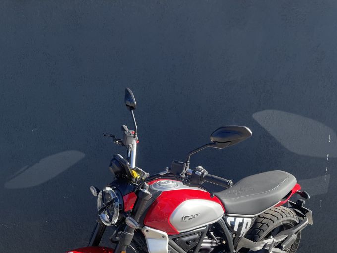 DUCATI SCRAMBLER ICON 4