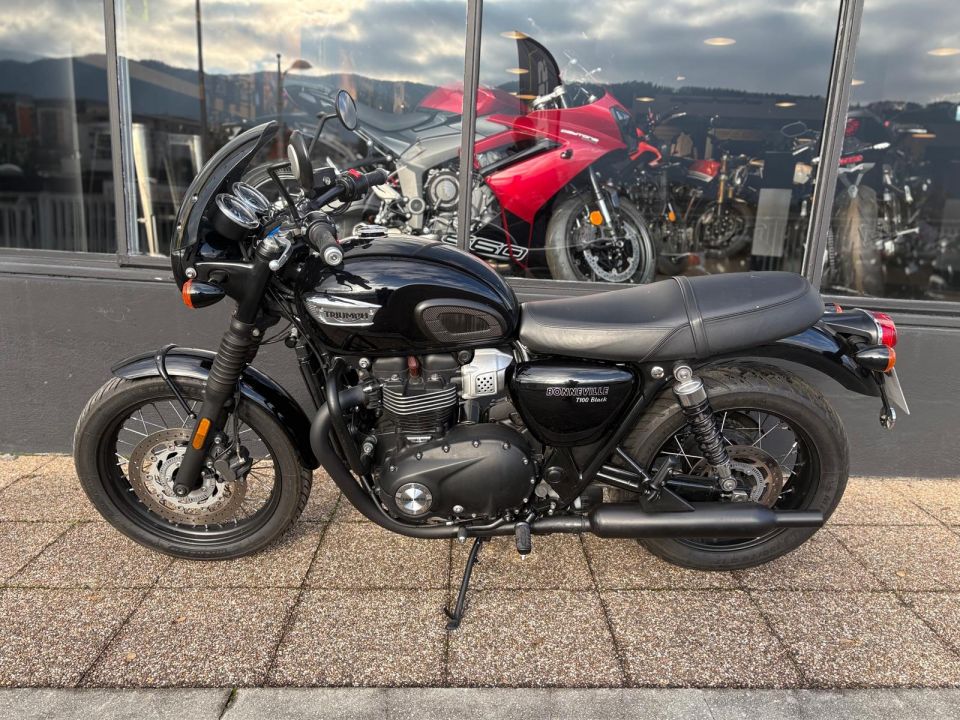 TRIUMPH Bonneville T100 4