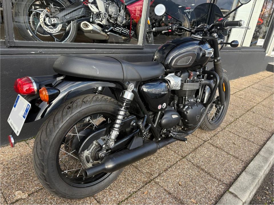TRIUMPH Bonneville T100 4
