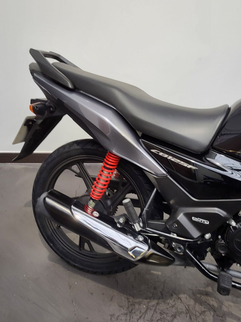 HONDA CBF 125 4