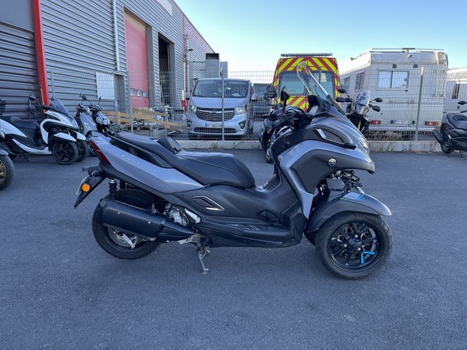 YAMAHA TRICITY 300 4