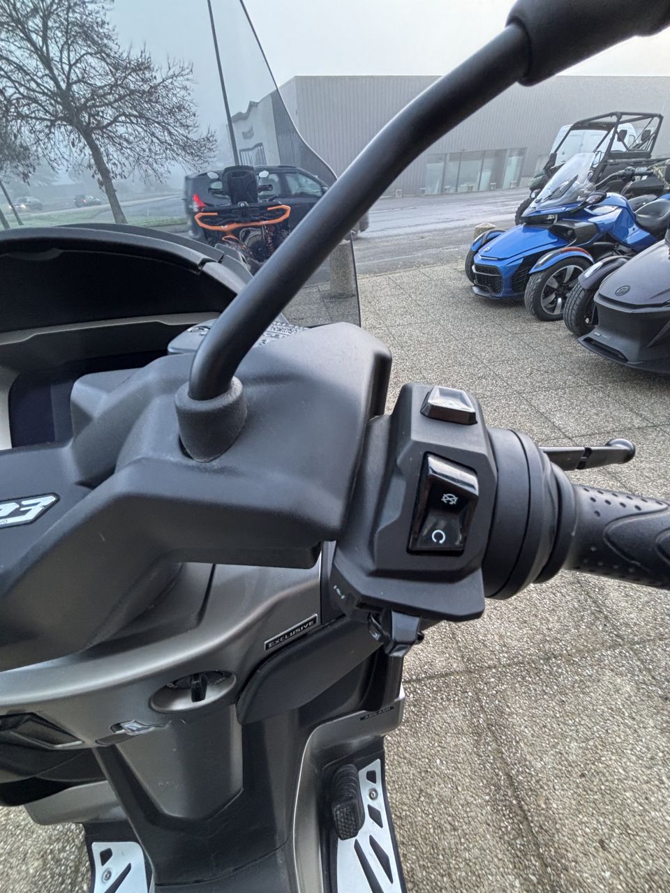 PIAGGIO MP3 530 HPE EXCLUSIVE 4