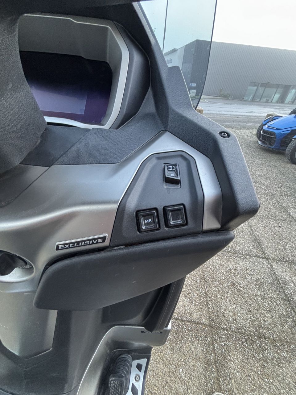 PIAGGIO MP3 530 HPE EXCLUSIVE 4