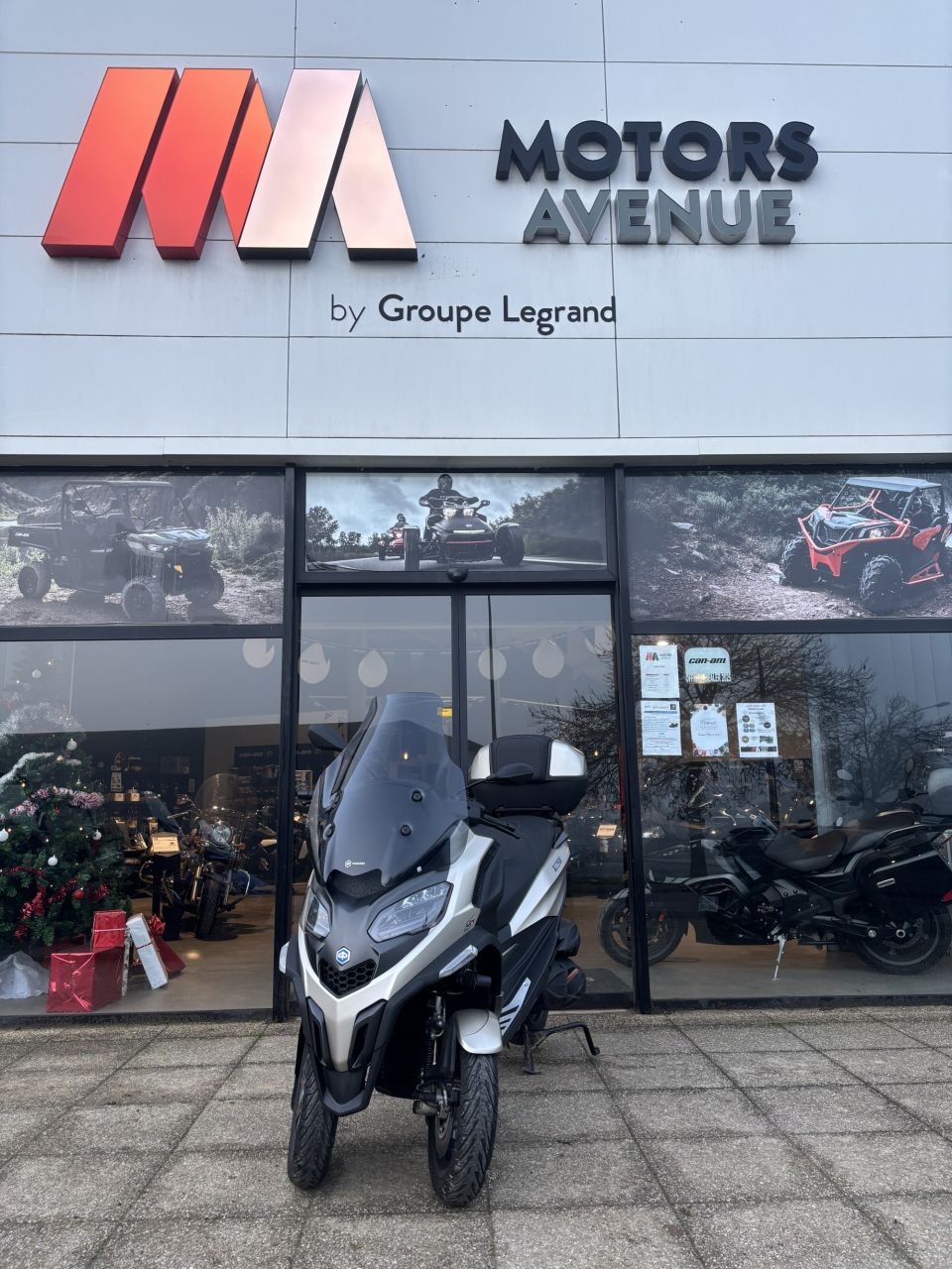 PIAGGIO MP3 530 HPE EXCLUSIVE 4