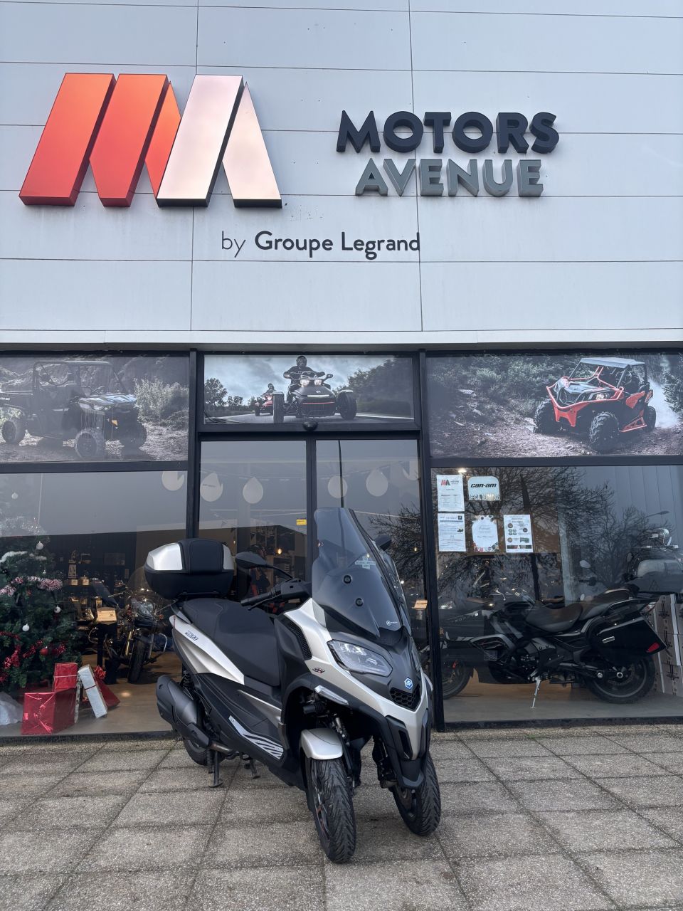 PIAGGIO MP3 530 HPE EXCLUSIVE 4