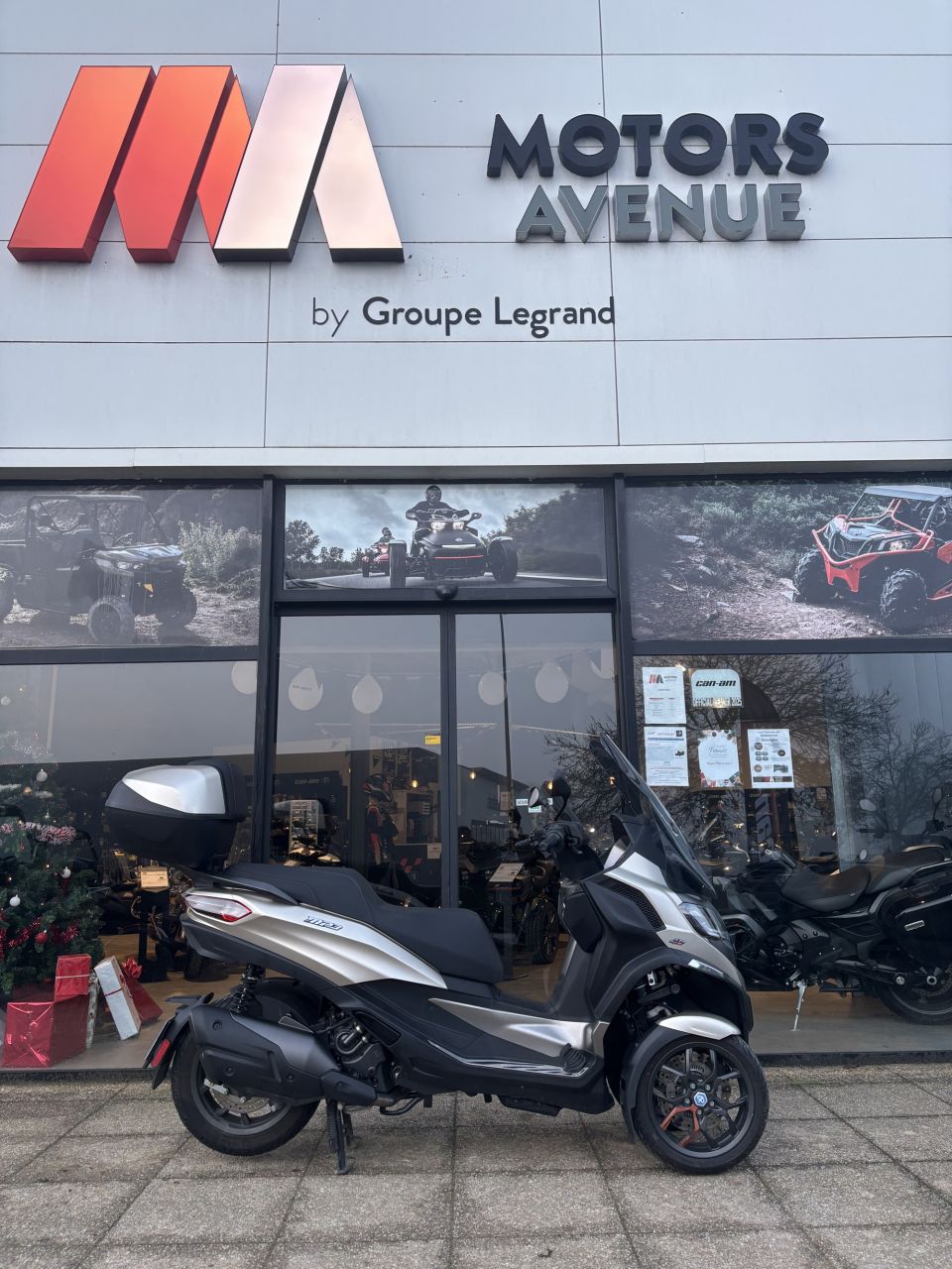 PIAGGIO MP3 530 HPE EXCLUSIVE 4