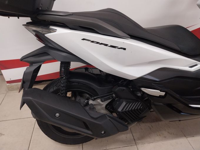 HONDA FORZA 125 4