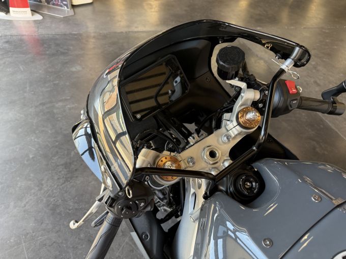 YAMAHA XSR 900 GP 4