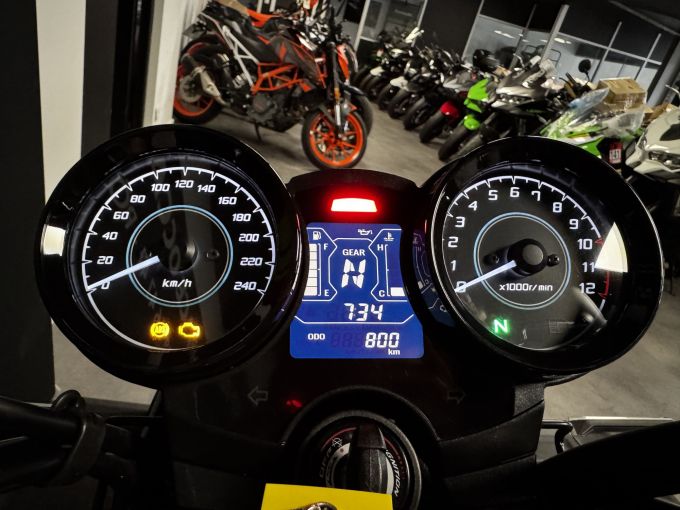 KAWASAKI Z 650 (47.5CV) 4