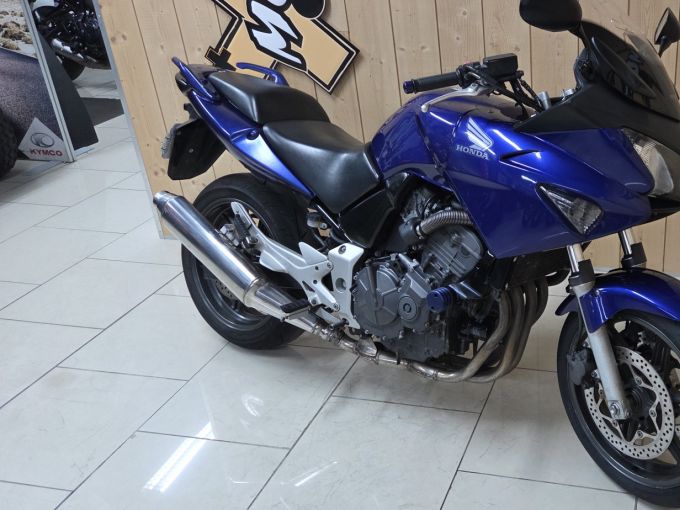 HONDA CBF 600 S 4