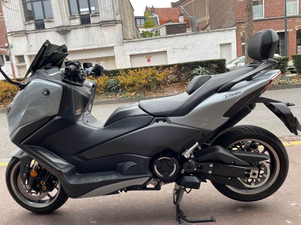 YAMAHA XP T-MAX 560 TECH MAX 4