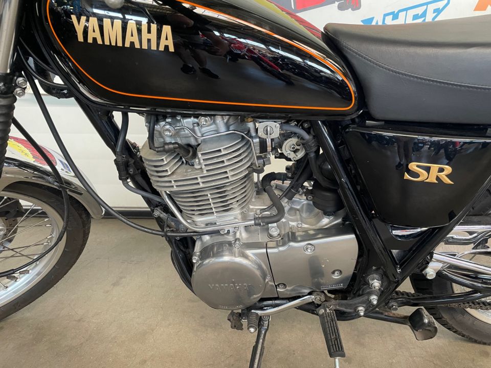 YAMAHA SR 400 4