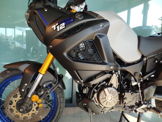 YAMAHA XTZ 1200 ZE SUPER TENERE 4