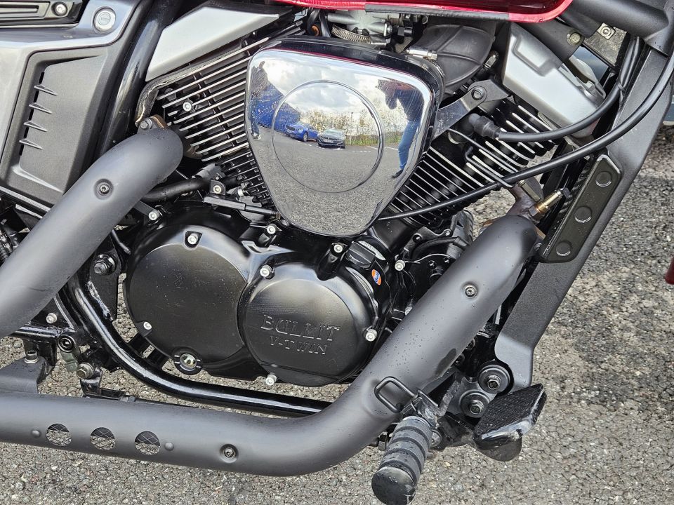 BULLIT MOTORCYCLES V-BOB 4