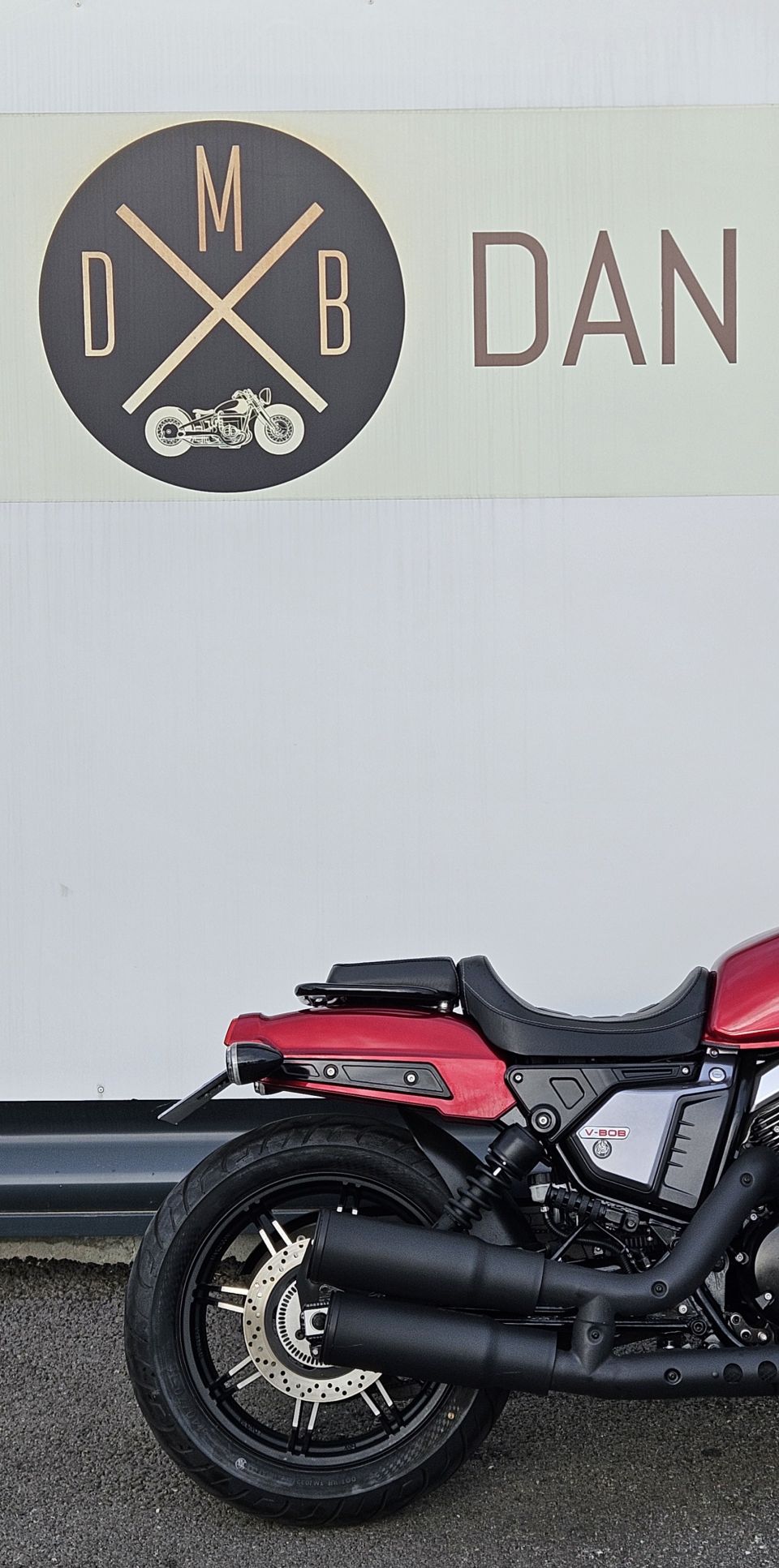 BULLIT MOTORCYCLES V-BOB 4