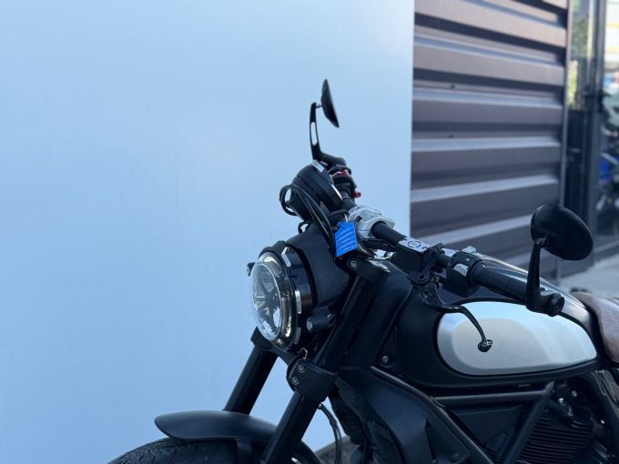 DUCATI SCRAMBLER 4