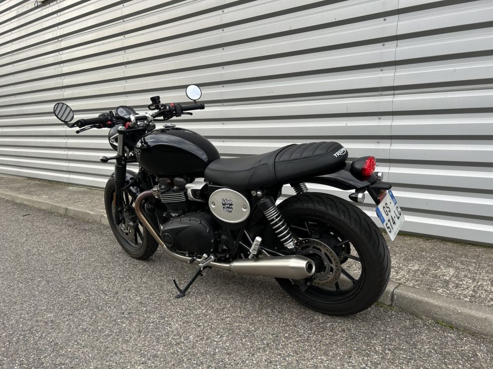 TRIUMPH SPEED TWIN 900 4
