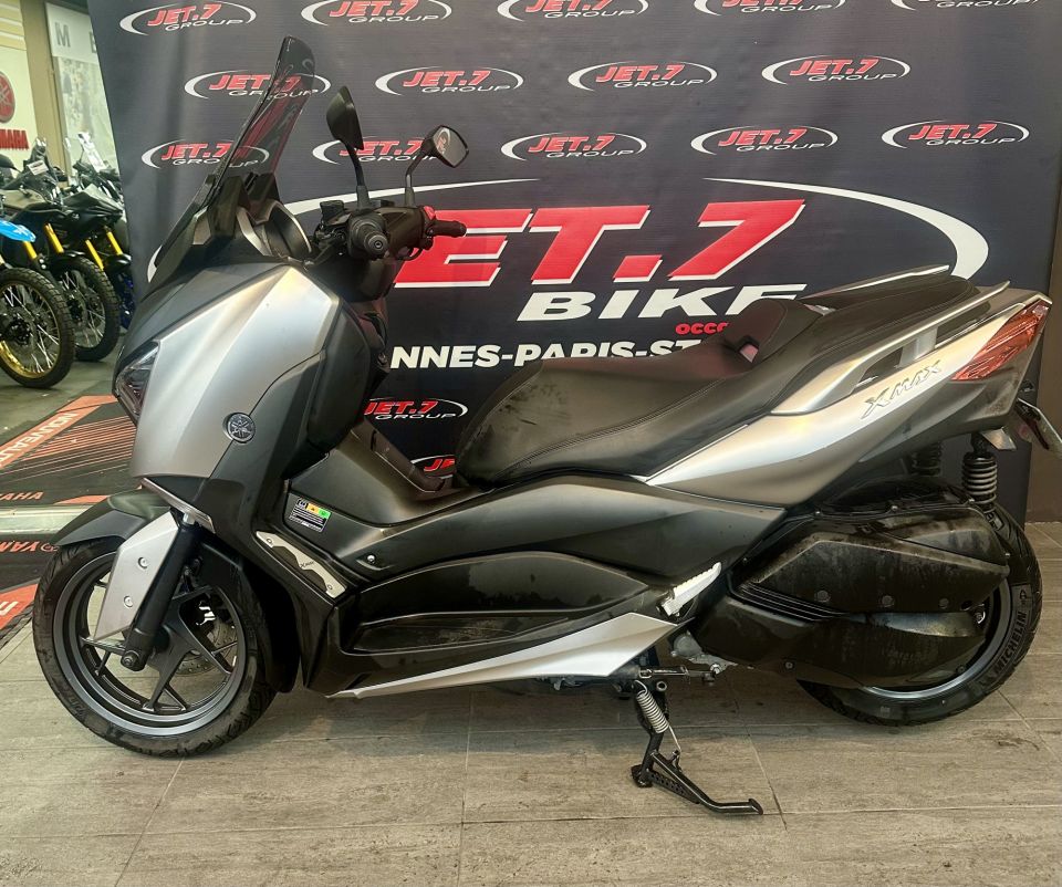 YAMAHA XMAX 300 4